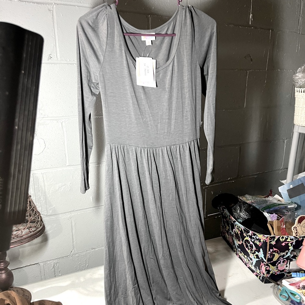 LulaRoe (Ryane- XS but fits like a Large) grey dress
